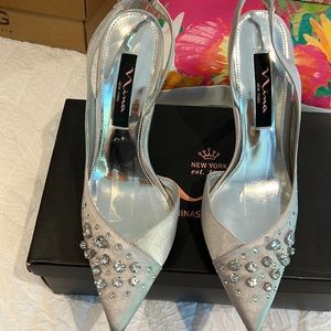 Nina Silver shoes with Rhinestone decals size 8